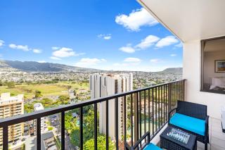 Stylish Unit Near Waikiki Beach with Free Parking! - Honolulu - 7