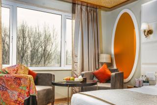 Hotel Meerz - Srinagar - 2