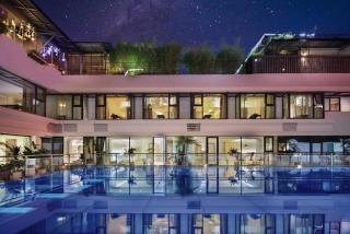 Sky Garden Inn - 0