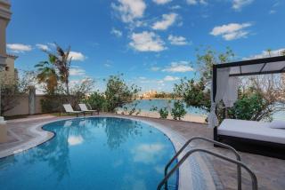 Maison Privee - Palm Jumeirah Beach Front XL Villa with Private Pool - Dubai - 9