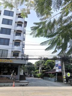 26 condo with pool opposite the train station, near old city and Nimman - Chiang Mai - 3