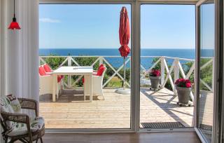 Amazing Apartment In Gudhjem With 2 Bedrooms Wifi - 4