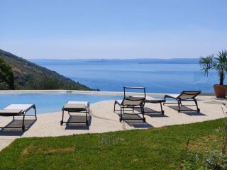 Villa Divina22 - APT Divina con piscina e vista lago - 2