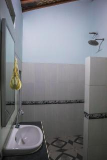 gery watukarung surfcamp - 5