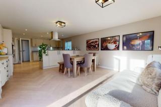 Magnolia House - Leamington Spa - 1