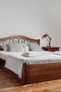 Apartment on Hnatiuka with Parking - Lviv - 8