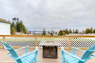 Chateau Camano - Madrona Beach - 9