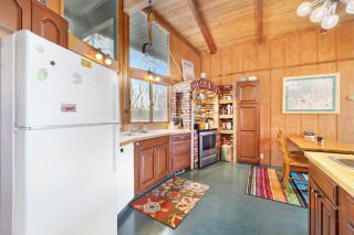 Petoskey Stone Lodge - 7