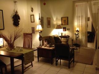 Centerpice Colonial Zone - 9