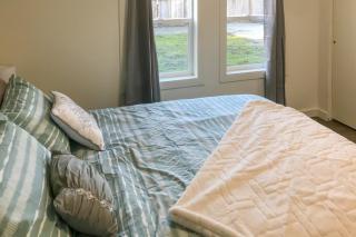 Cedar Street Cottage - Eureka - 4