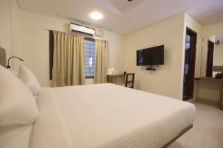 Elysian Grand Hotel - Bangalore - 6
