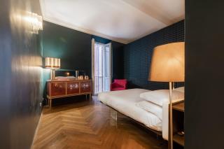 Chic and Style in Historical Via Giulia - Rome - 5