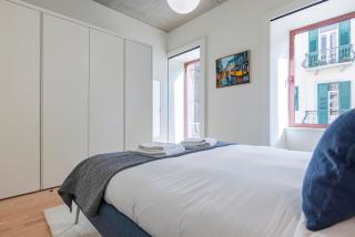 Deluxe 2BDR Apartment W/ Patio by LovelyStay - Lisboa - 4