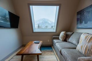 Basecamp Suites Banff - 4