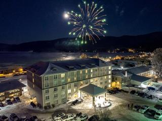Fort William Henry Hotel - Lake George - 7