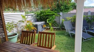 studio cosi, jardin privé, vue magique depuis piscine à débordement de la résidence - Le Diamant - 2