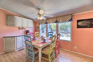 Atlantic Beach Home with Decks and Fire Pit - Atlantic Beach - 4