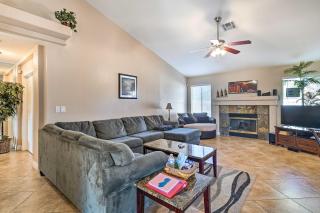 Sleek Vegas Home with Private Pool, Game Room! - Las Vegas - 5