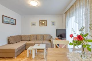 Apartment Ana Coki - 1