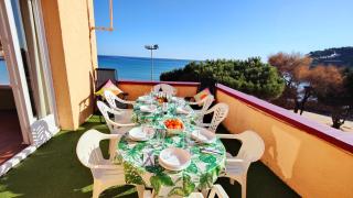 Apartamento con jardín a 11 metros de la playa. CG. - Palamós - 4