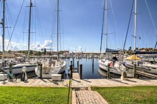 Resort-Style Condo w/ Pool: 19 Miles to Fort Myers - 8