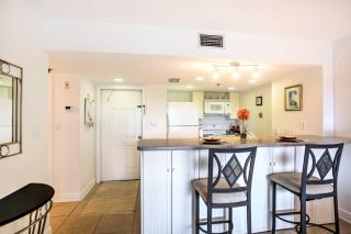 Resort-Style Condo w/ Pool: 19 Miles to Fort Myers - 2