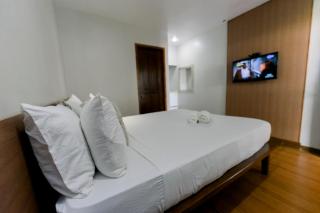 Madonna Hometel and Suites - Panabo - 3