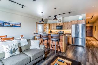 Nucleus 303 - Columbia Falls - 6