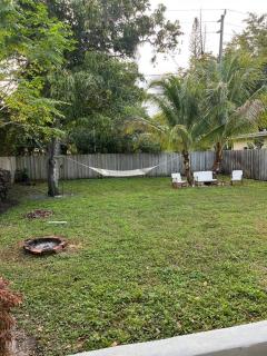 Central Nautical Themed 4 bed 2 bath Home - Fort Lauderdale - 1