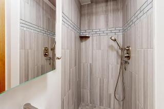 Mariners Court - 4 Laurel St Unit 219 - 3