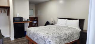 Meares Vista Inn - 8