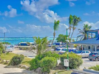 The Beach central 50m from Orient Bay Beach - 9
