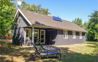 Cosy Home In Aakirkeby With 3 Bedrooms And Wifi - Vester Sømarken - 0