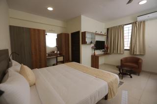 Elysian Grand Hotel - Bangalore - 4