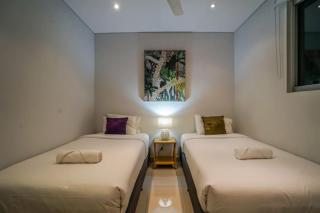ZEN CENTRAL Ambient 3BR Apt in the Heart of Darwin - 1