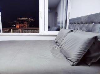 Acropolis from my bed - Atenas - 8