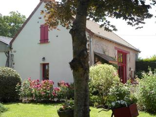 Grange rénovée avec jardin arboré, idéale pour séjours en famille ou entre amis, à Deneuille-les-Mines - FR-1-489-408 - Deneuille-les-Mines - 9