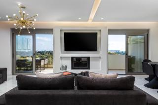 Panorama Luxury Penthouse - Ixia - 9