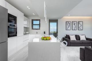 Panorama Luxury Penthouse - Ixia - 5
