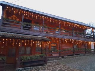 Casa de la ferma Mariuca - Berbeşti - 0