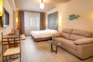 Apartamentos Sevilla Este by QHotels - Seville - 1