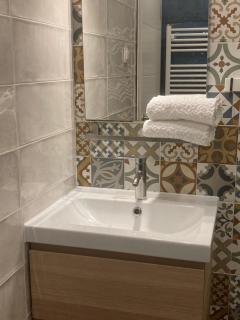 Lavender Suite - - 6