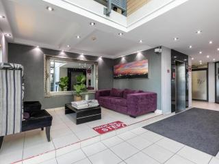RAD STAYS - 60 Westpoint 89 Grayston Dr Morningside - 9