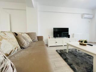 Luxury Apartment with Sunset View Palas - Iaşi - 2