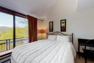 Rivendell Home at Hawk Mountain - Plymouth - 8