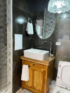 Duet Hostel & Hotel - Karakol - 7