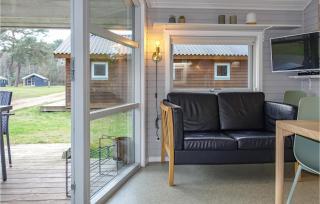 A Nice Home In Nexø With 2 Bedrooms And Wifi - Neksø - 8