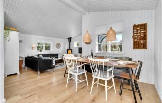 A Stunning Home In Otterup With 3 Bedrooms And Wifi - Otterup - 6