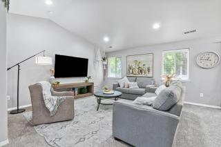 Stoddard Trailhead Central Nampa Home - Sleeps 10 - Nampa - 5