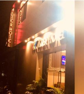 Aster Hotel Near Mumbai Airport - Bombay - 8